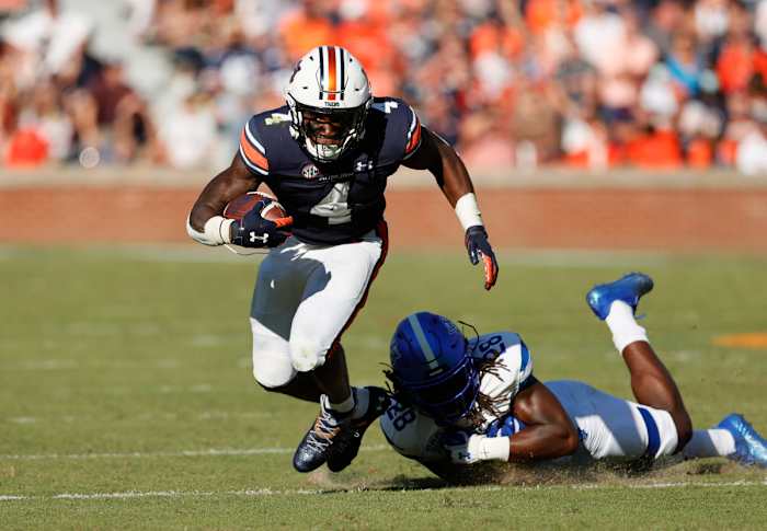 Auburn running back Tank Bigsby